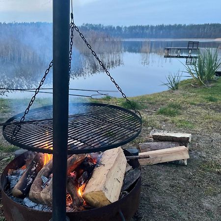 Apartament Numer 1, Dwie Sypialnie Dwa Lozka Orzysz Bagian luar foto