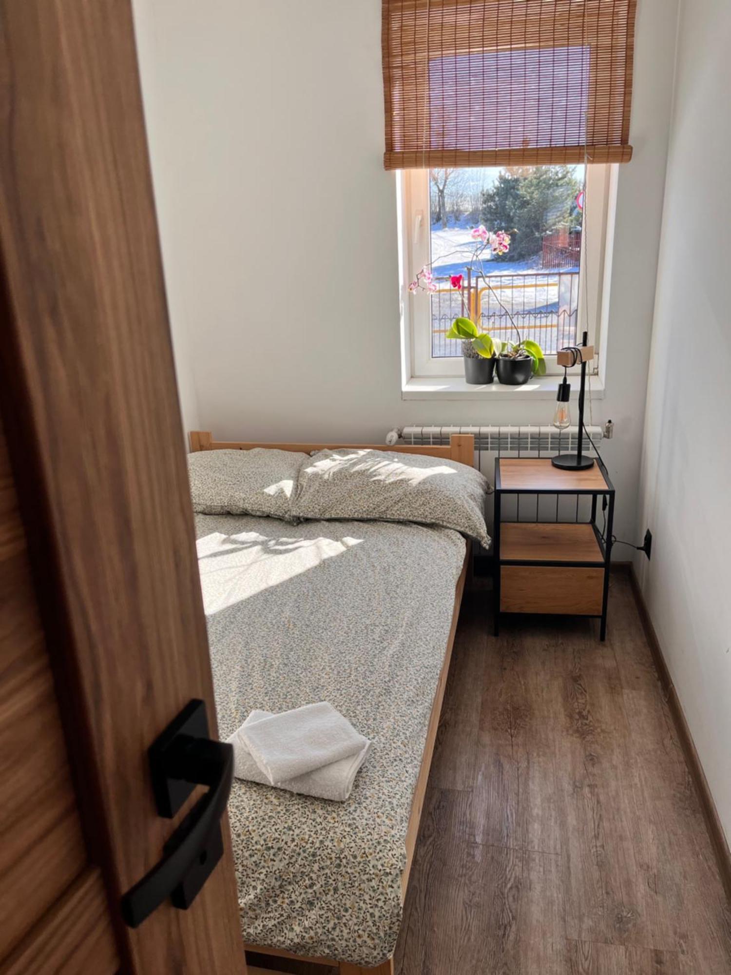 Apartament Numer 1, Dwie Sypialnie Dwa Lozka Orzysz Bagian luar foto